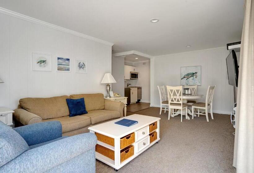 جناح ديلوكس, East Hampton House Resort