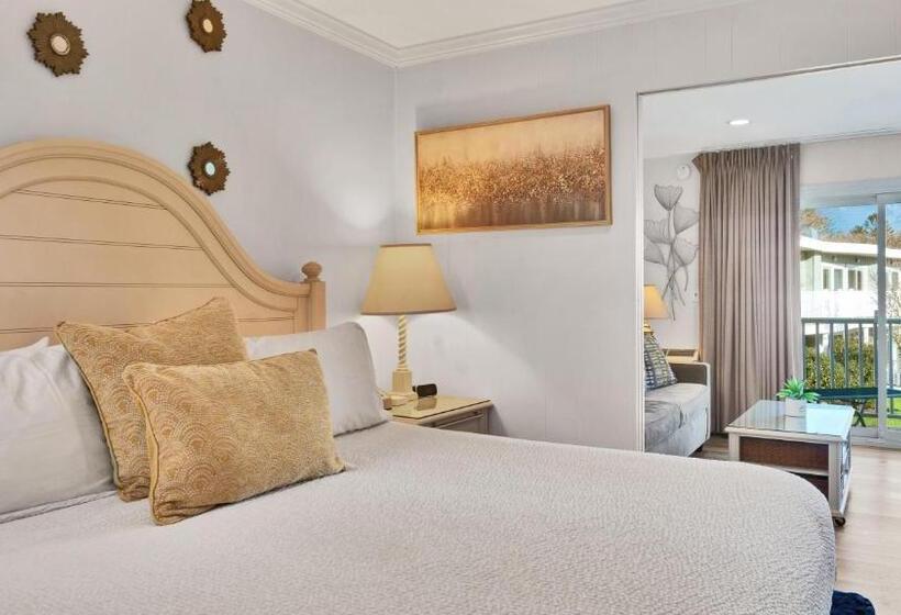 جناح, East Hampton House Resort