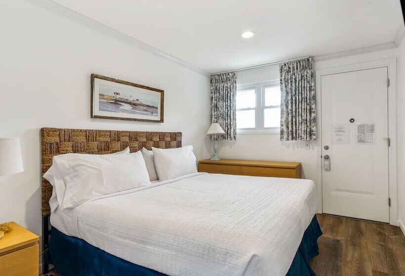 Люкс, East Hampton House Resort