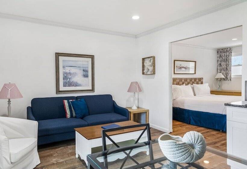 جناح, East Hampton House Resort