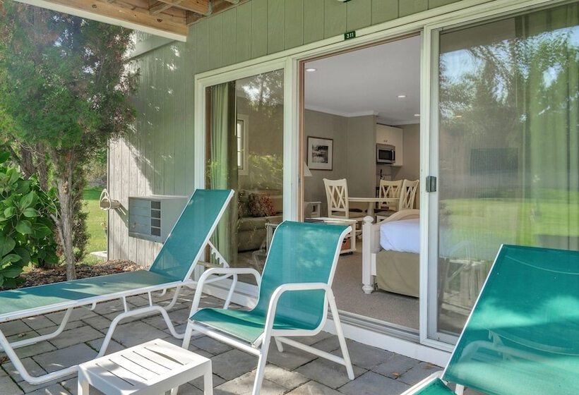 Студия Deluxe, East Hampton House Resort