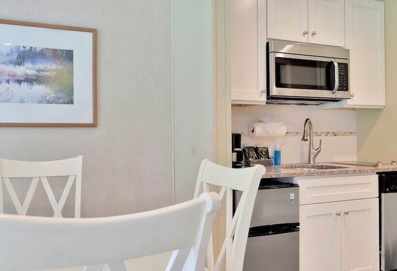 إستوديو ديلوكس, East Hampton House Resort