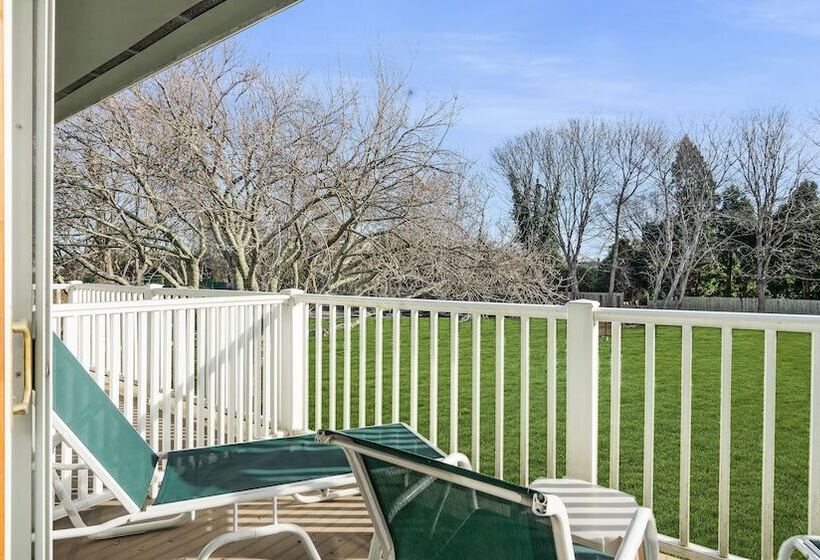 إستوديو ديلوكس, East Hampton House Resort