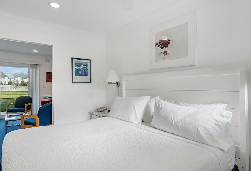 جناح, East Hampton House Resort