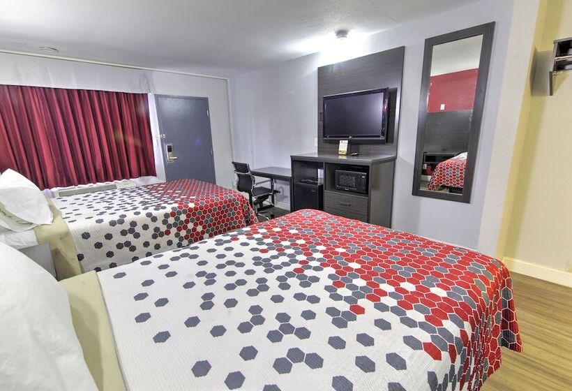 带2个双人床的标准工作室, Econo Lodge Airport