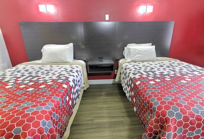 带2个双人床的标准工作室, Econo Lodge Airport