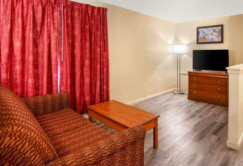 套房, Econo Lodge Inn & Suites Durango