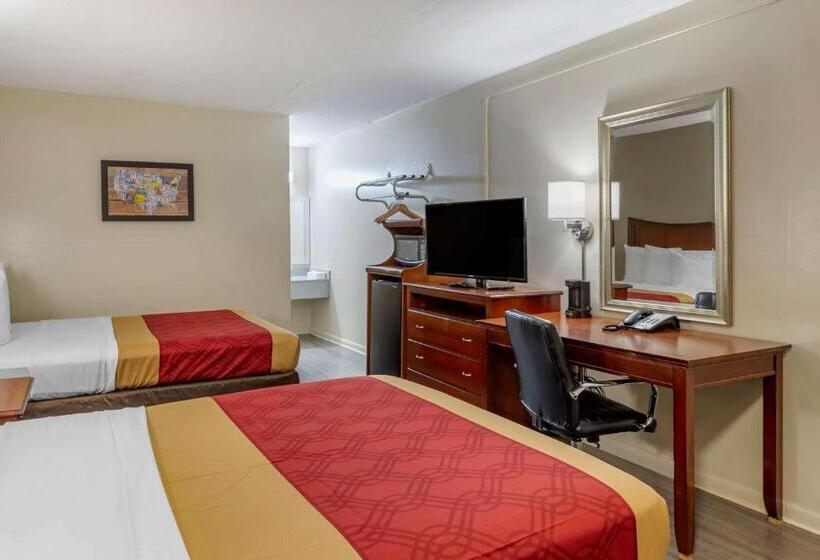חדר סטנדרט שתי מיטות זוגיות, Econo Lodge North Charlottesville