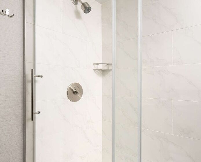 سوئیت برای معلولان, Embassy Suites By Hilton Austin Central