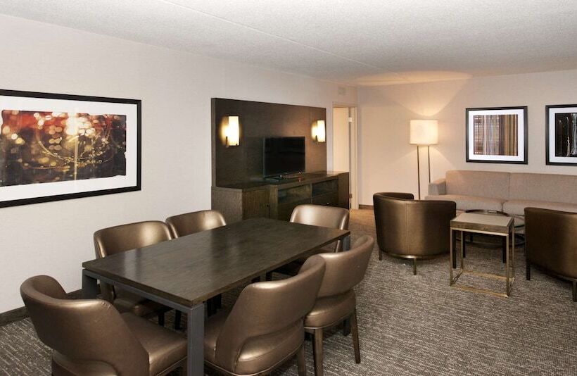 身障者適用スイートルーム, Embassy Suites By Hilton Cincinnati Northeast Blue Ash