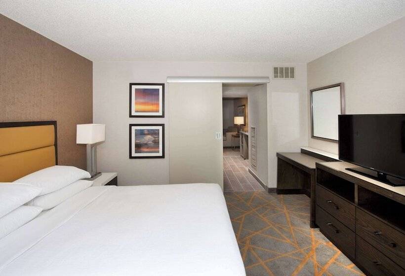 身障者適用スイートルーム, Embassy Suites By Hilton Cincinnati Northeast Blue Ash