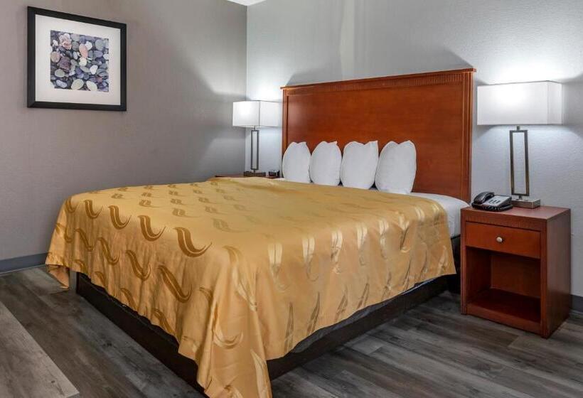 Стандартный Номер Кровать Кинг, Quality Inn Near Fort Liberty