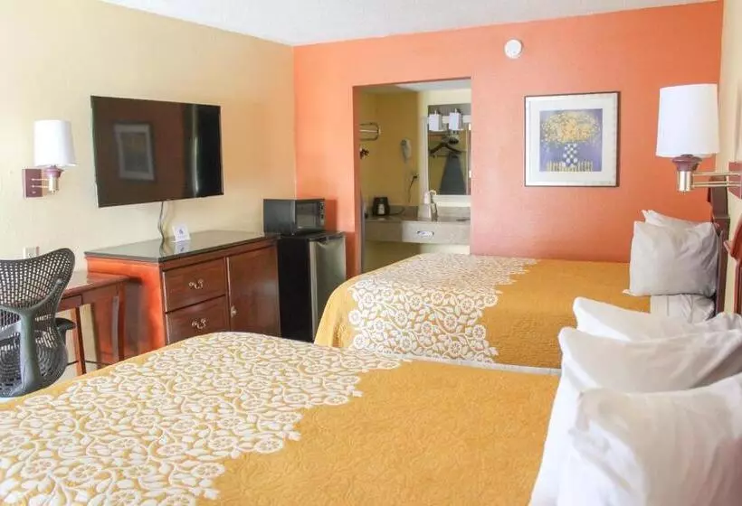 ２ダブルベッドのスタンダードルーム, Rose Garden Inn & Suites Thomasville