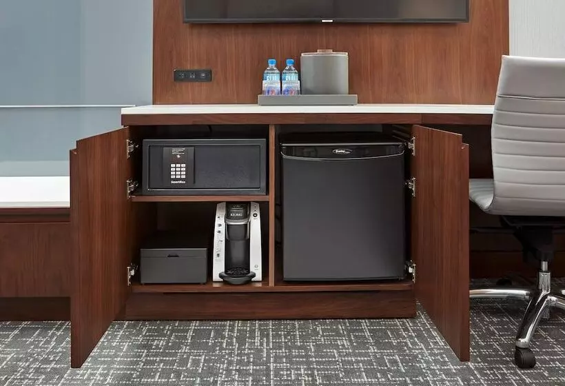 سوییت, San Mateo Marriott San Francisco Airport