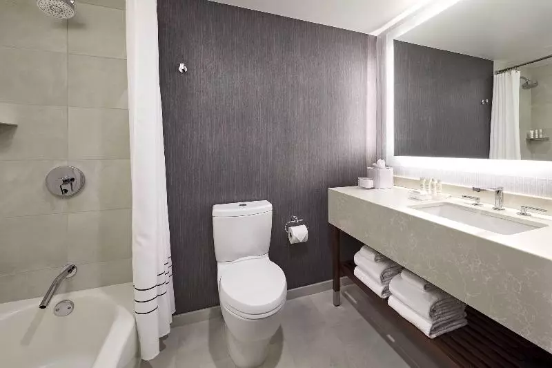 اتاق استاندارد با تخت دو نفره بزرگ, San Mateo Marriott San Francisco Airport