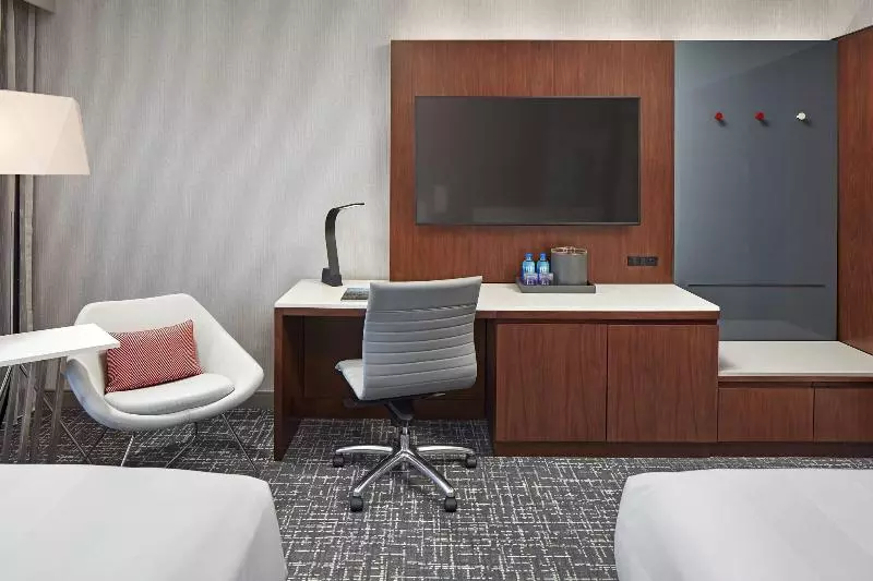 اتاق استاندارد با تخت دو نفره بزرگ, San Mateo Marriott San Francisco Airport