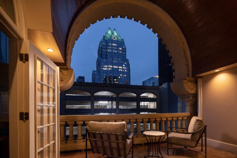 Quarto Estandar Cama King, The Driskill