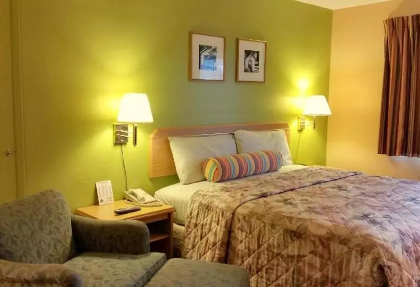 اتاق لوکس با تخت بزرگ, Travelers Inn Eugene University