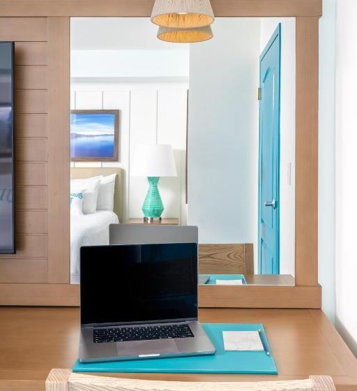 스위트 킹사이즈 침대, Margaritaville Resort Lake Tahoe