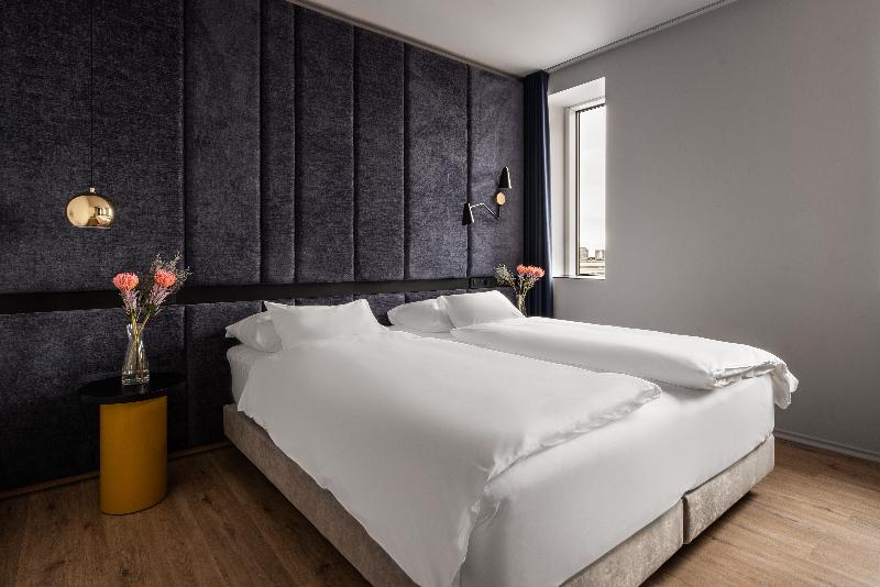 适合残疾人士使用的套间, Zachari Dunes On Mandalay Beach, Curio Collection By Hilton