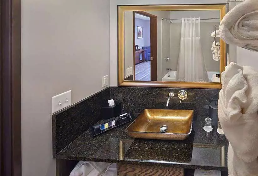 Sviitti King-vuode, Zachari Dunes On Mandalay Beach, Curio Collection By Hilton
