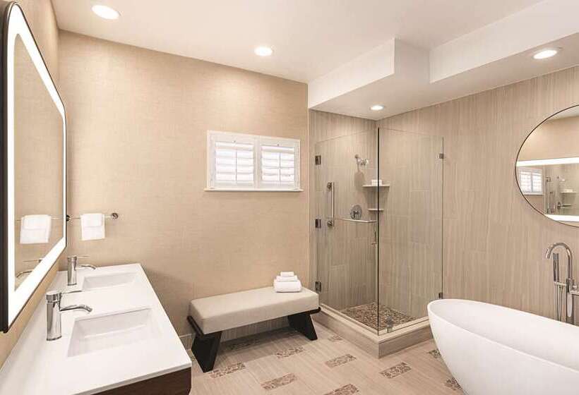 套房, Zachari Dunes On Mandalay Beach, Curio Collection By Hilton