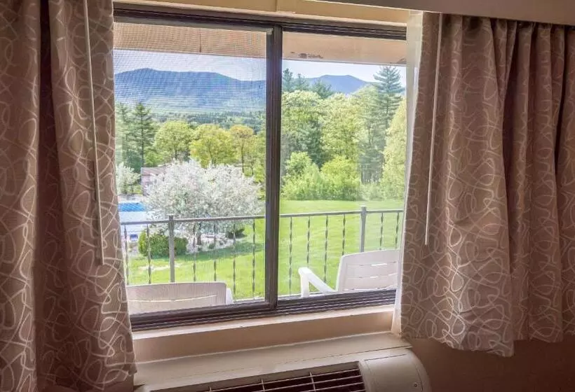 キングサイズベッドのスタンダードルーム, Fox Ridge Resort