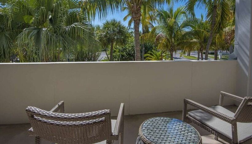 חדר סטנדרט, Hawks Cay Resort