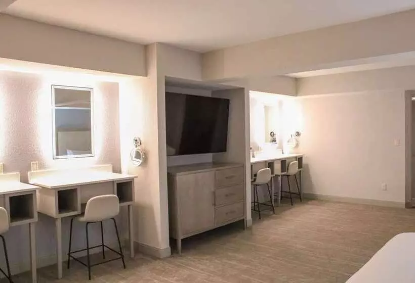 スイート, Doubletree By Hilton Phoenix Mesa