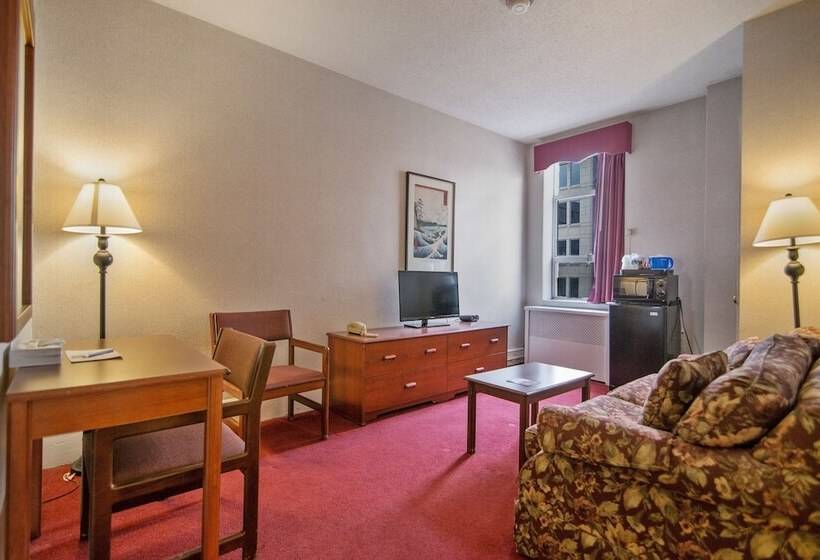 Номер Deluxe, Harrington