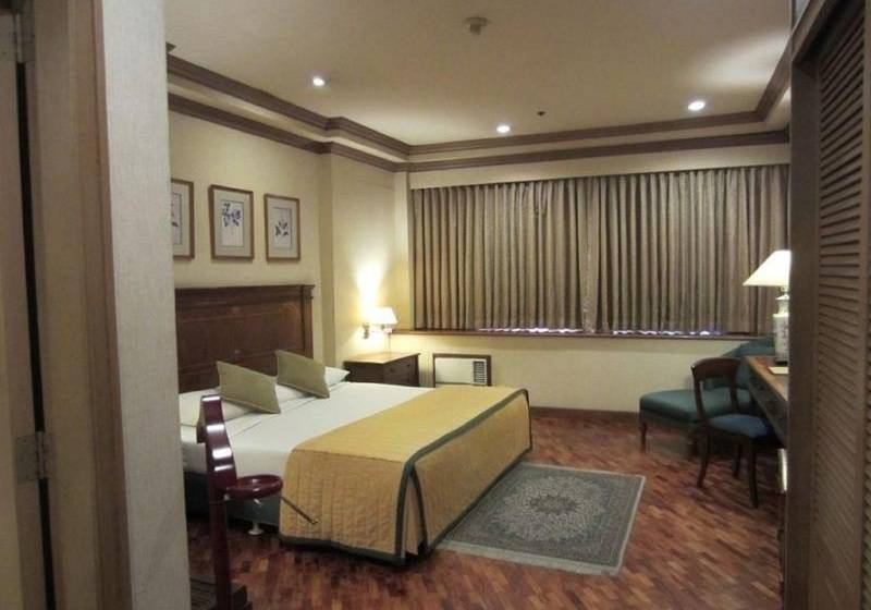 Стандартный Номер Кровать Кинг, The Singer Oceanfront Resort, Curio Collection By Hilton