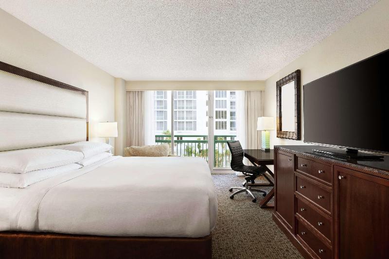 Номер Стандартный с Видом, The Singer Oceanfront Resort, Curio Collection By Hilton