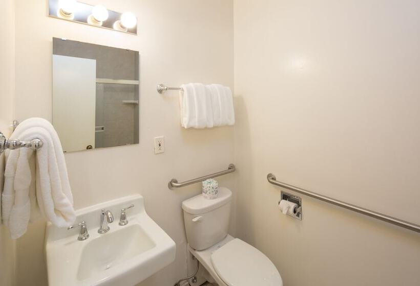 غرفة ديلوكس, Hofsas House