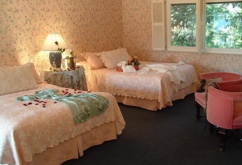 غرفة ديلوكس, Hofsas House