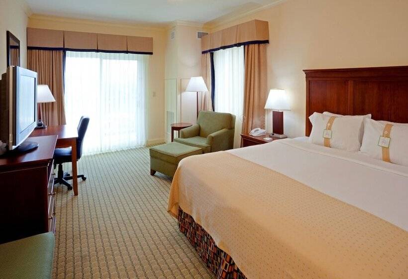 Люкс, Holiday Inn Resort Lake George, An Ihg