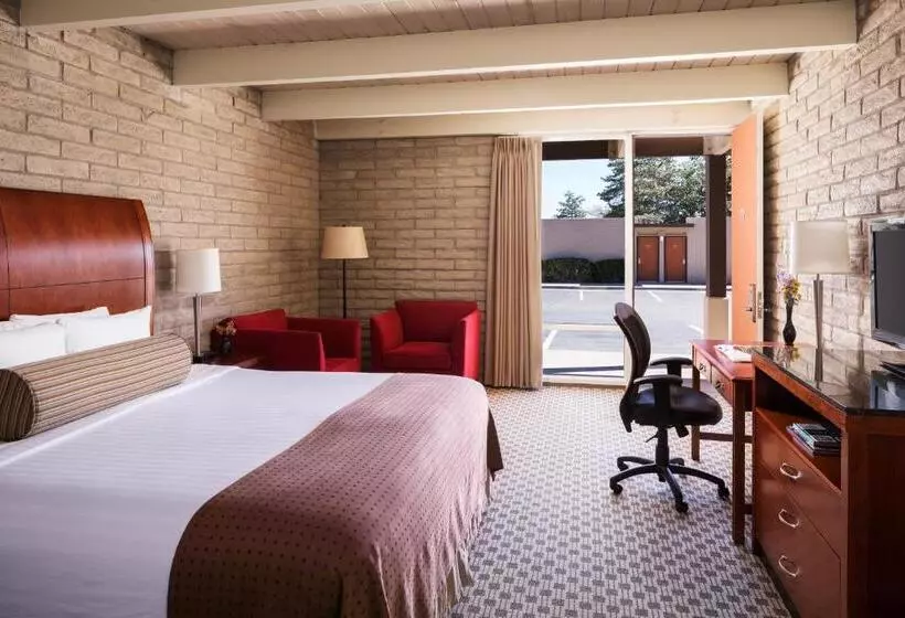 キングサイズベッドのスタンダードルーム, Kayenta Monument Valley Inn
