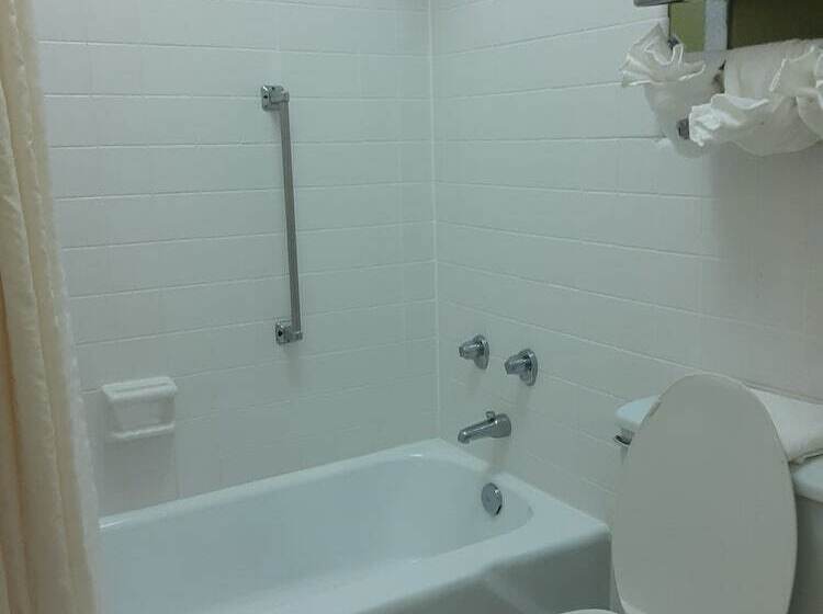 Номер Стандарт 2 Двуспальные Кровати, Quality Inn