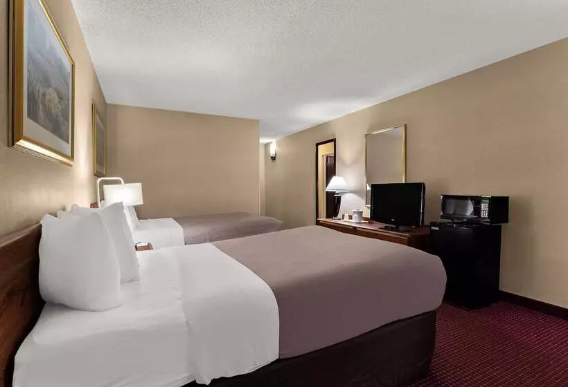 ２ダブルベッドのスタンダードルーム, Quality Inn & Suites