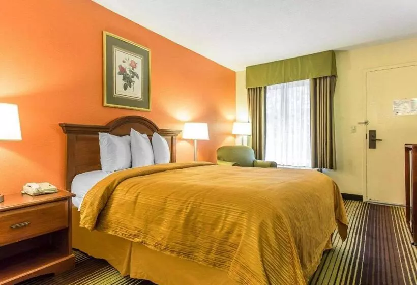身障者適用スタンダードルーム, Quality Inn University