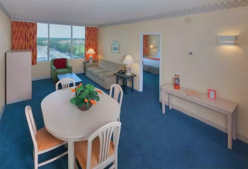 Deluxe Suite King Bed, Ramada By Wyndham Kissimmee Gateway   Free Theme Park Shuttle