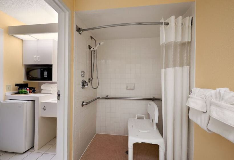 디럭스 룸, Ramada By Wyndham Kissimmee Gateway   Free Theme Park Shuttle