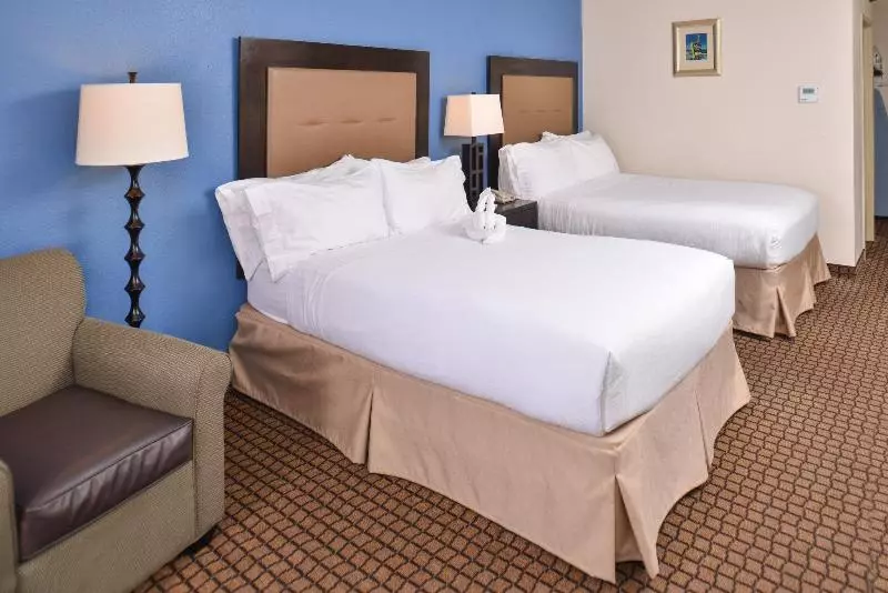 スタンダードルーム, Ramada Plaza By Wyndham Sheridan Hotel & Convention Center