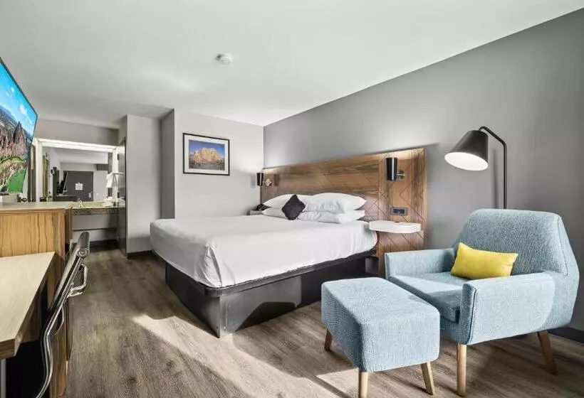 اتاق استاندارد با تخت بزرگ, Red Lion Inn & Suites Deschutes River Bend