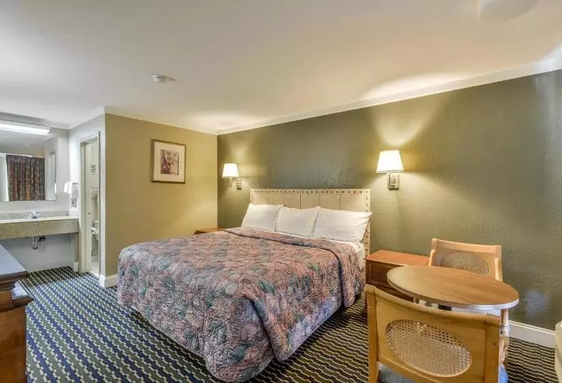 اتاق استاندارد با تخت بزرگ, Wake Inn