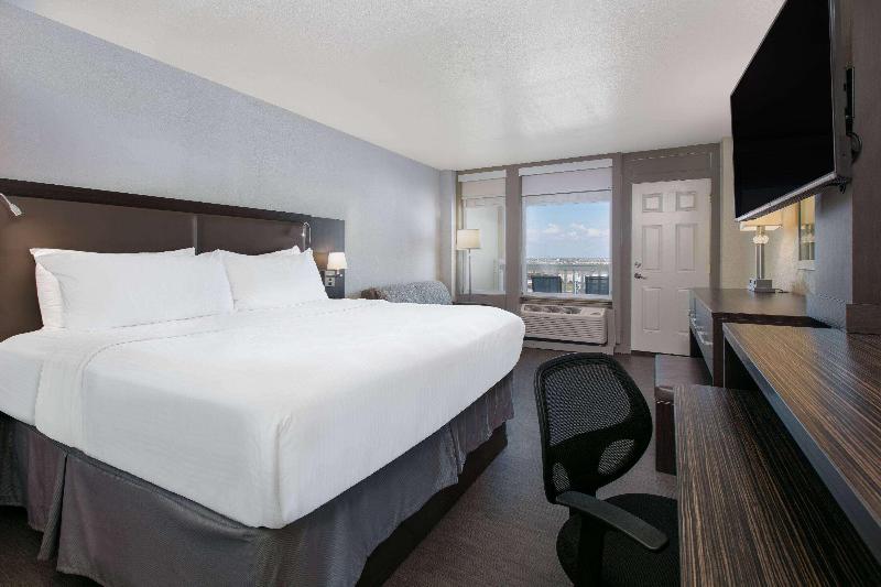 سوئیت با تخت بزرگ, Wyndham Corpus Christi Resort North Padre Island