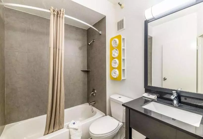Standard-huone King-vuode, Motel 6 Lewisville, Tx Medical City