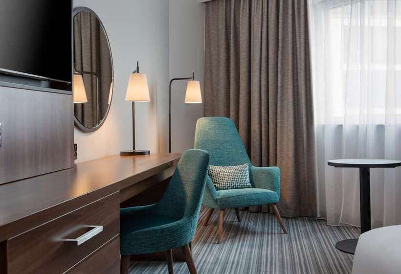 חדר סטנדרט, Alex Johnson Rapid City Curio Collection By Hilton