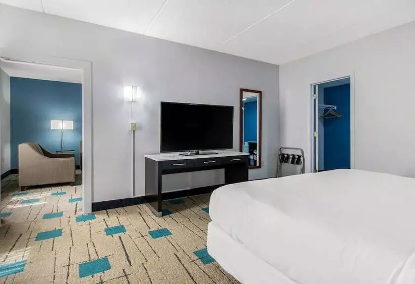 スイート, Hawthorn Extended Stay By Wyndham Chambersburg