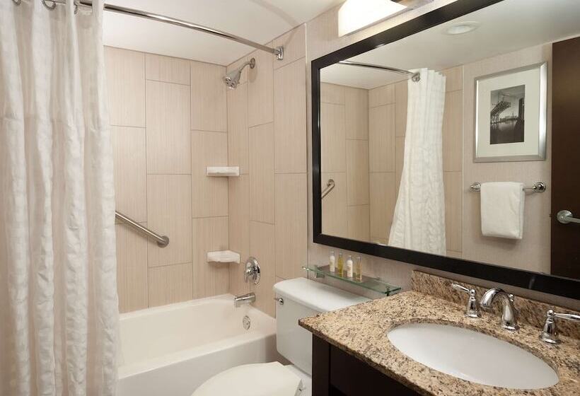 스탠다드 룸, Doubletree By Hilton Hotel Cleveland Downtown   Lakeside