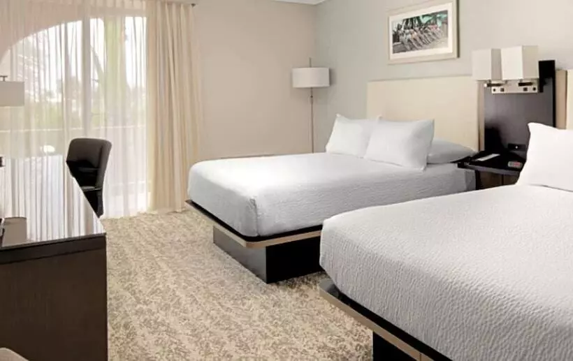 ２ダブルベッドのスタンダードルーム, Fairfield Inn And Suites By Marriott Palm Beach